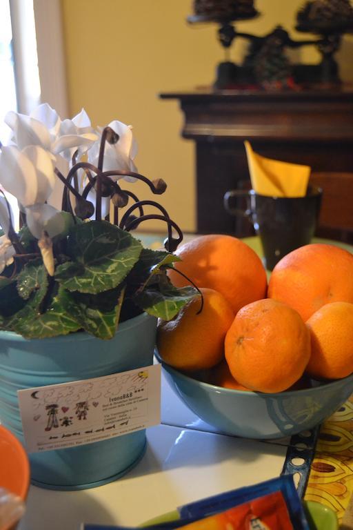 Ivana B&B Catania Bagian luar foto
